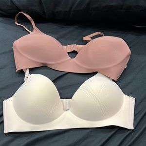Vince Camino pair of bras 38c